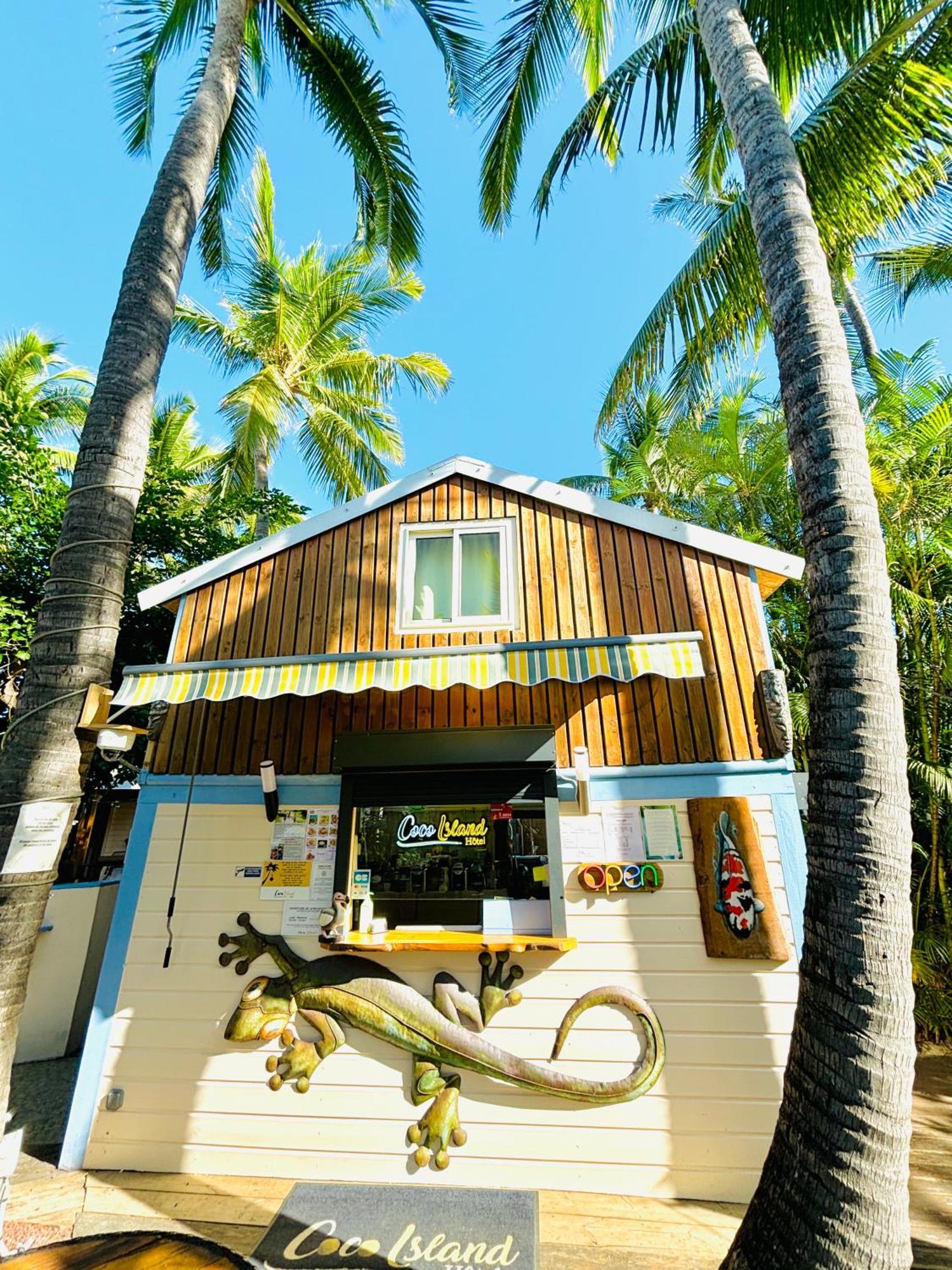Hotel Coco Island Сен-Жиль-ле-Бэн Экстерьер фото
